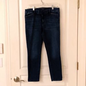White House Black Market Skinny Crop jeans